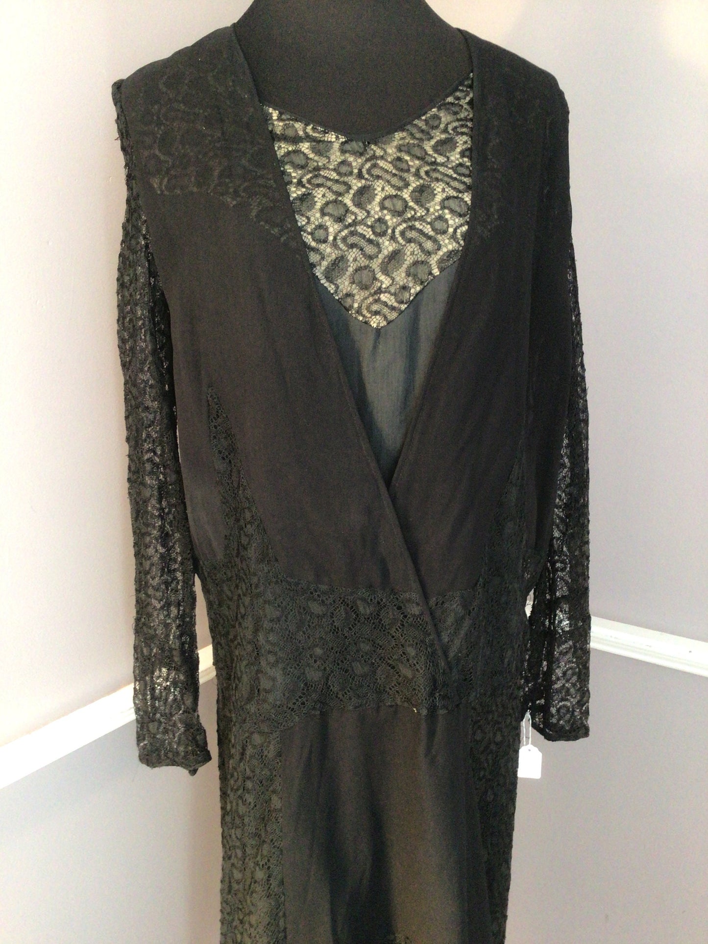 Authentic Vintage 1920’s Black Silk-Chiffon & Lace Day Dress