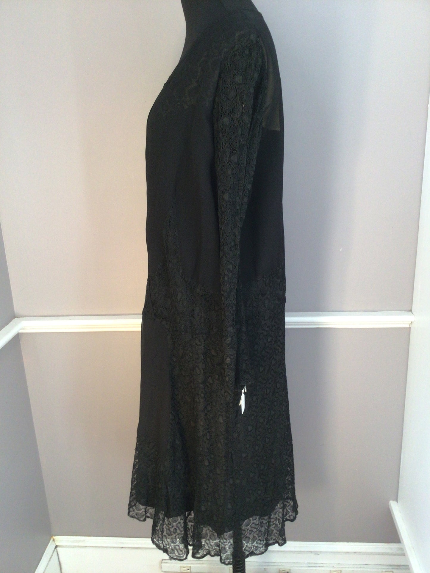 Authentic Vintage 1920’s Black Silk-Chiffon & Lace Day Dress